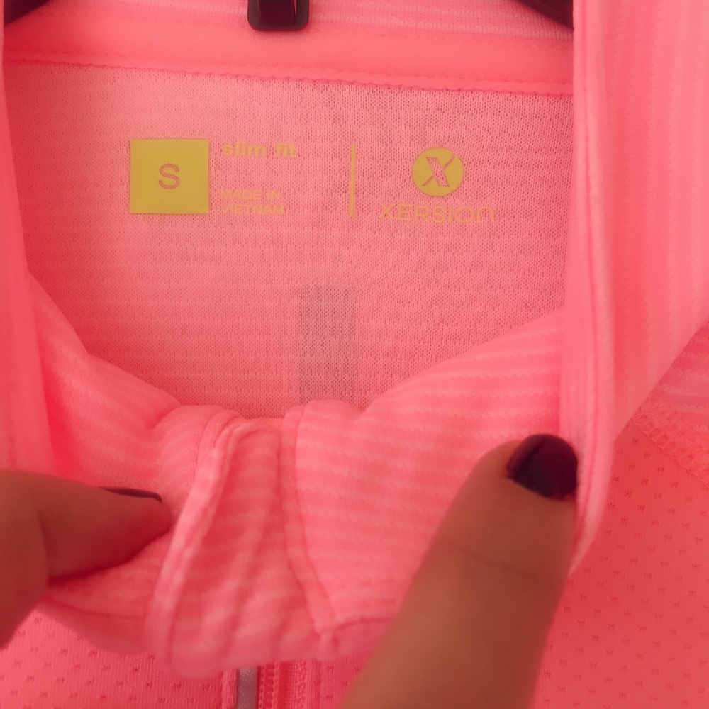 Xersion Slim Fit Activewear Top - Picture 5 of 8